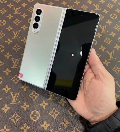 三星Fold3 12+256G 美版 成色...