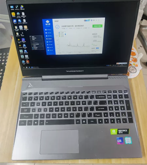 雷神 911 air 笔记本  带背光键盘...