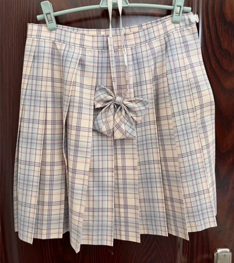 jk宿花溪，群长48，尺码l，售出不退不议...