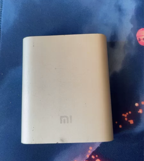 小米一万毫安口袋便携式移动电源充电宝 快充...