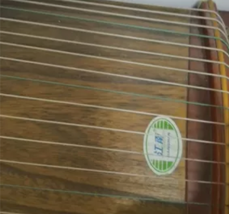 古筝便宜500出，音色还不错，有需要的联系...