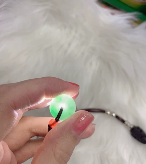 这个小平安扣也适合孩子，是个小领导，飘的都...