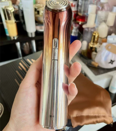 雅萌五代美容仪，有赠品 感兴趣的话点“我想...