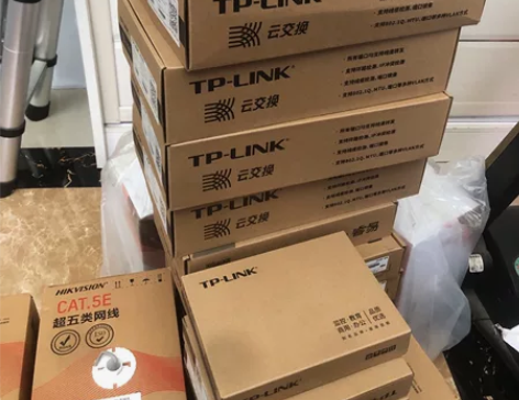 TL-SG2016D 16口千兆交换机 T...