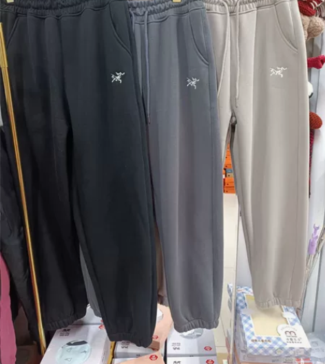 始祖鸟很厚的加绒裤子99元 XL码，2XL...