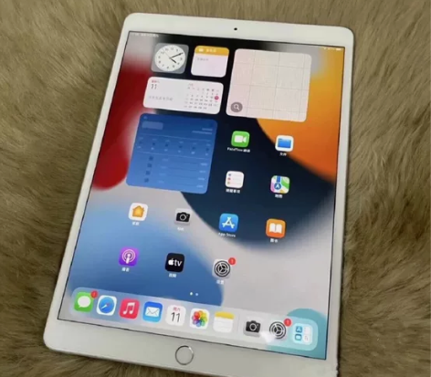 带笔一块出，便宜卖了，苹果ipad 201...