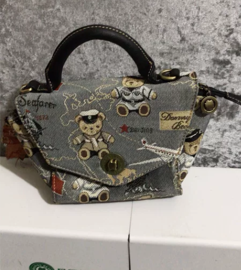 包女士手提斜挎包丹尼熊正品规格 170*1...