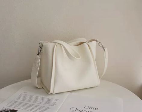 手提水桶包女2022新款纯色软皮斜挎包in...