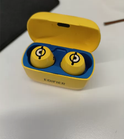 漫步者小黄人耳机，上班了没机会用，看上直接...