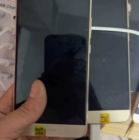 工作室手机华为麦芒5,4+64,版本7.0...