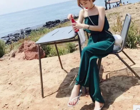 连体裤,超级好看的一款, 感兴趣的话点“我...