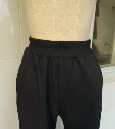 早秋新款宽松休闲高腰直筒休闲裤女 感兴趣的...