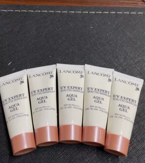 兰蔻水漾清透防晒小白管10ml，库存50几...