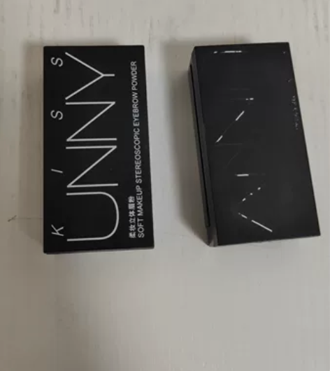出kissUNNY眉粉，我自己买的UNNY...