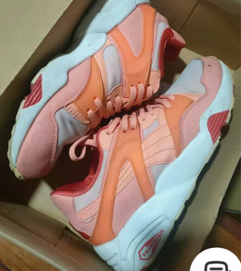 彪马38码女士厚底休闲运动鞋，不穿了，转给...