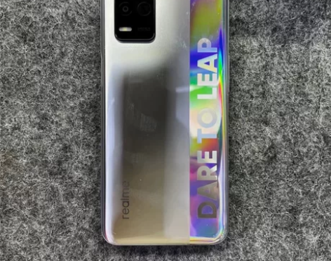 真我Q3，5G，8/128内存原装好成色，...