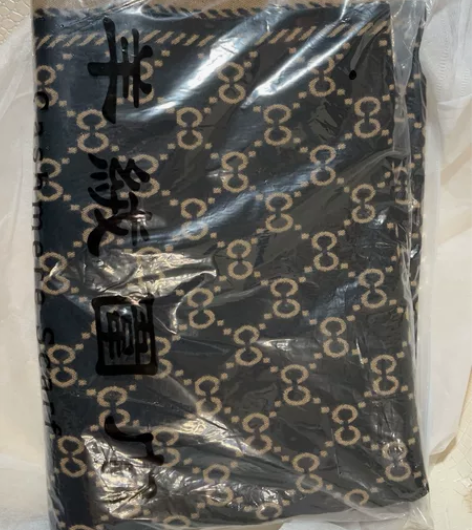 老花羊绒围巾 包邮出 感兴趣的话点“我想要...