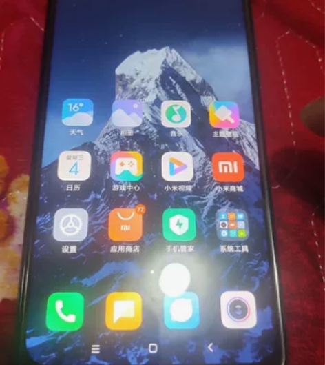 小米9透明版，8+128，外观9新，换过电...