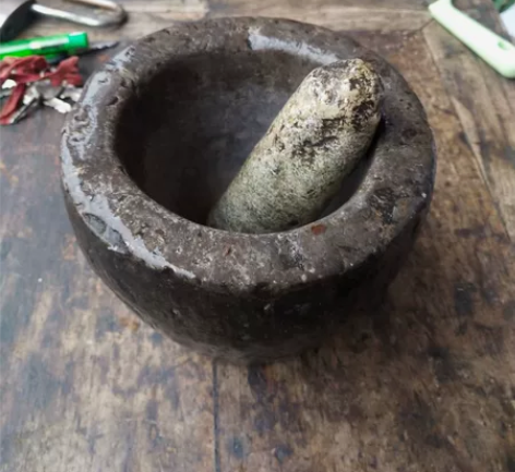 清代青石蒜碗，个大，周正，飘亮 感兴趣的话...