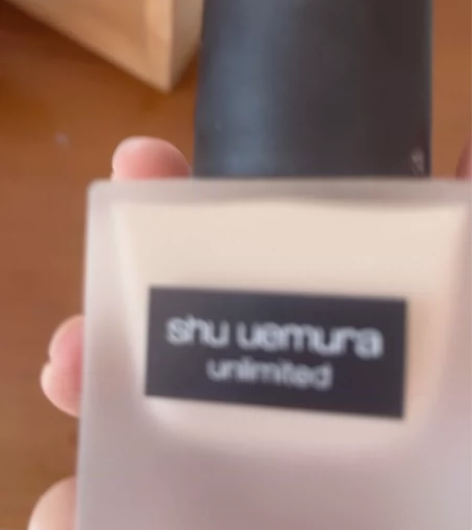 买了新的粉底不需要这个了，植村秀547正品...