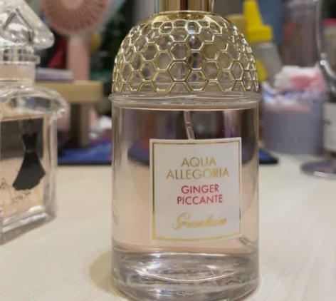 娇兰-沁馨金姜香水 属性:中性香味道很甜美...