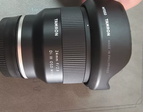 出腾龙24mm，f2.8，索尼口，镜头一直...