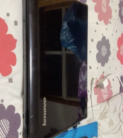 出个人一手笔记本一台，外观轻微使用痕迹，办...