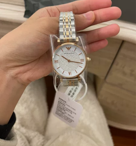 阿玛尼满天星手表 朋友送的 作为不戴表星人...