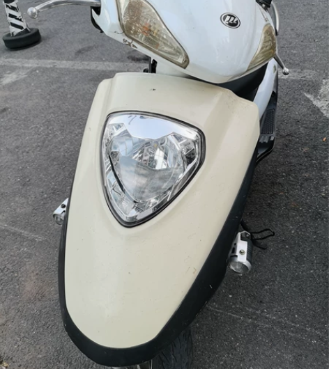 踏板摩托车力帆125，京B公户绿本发票驾驶...