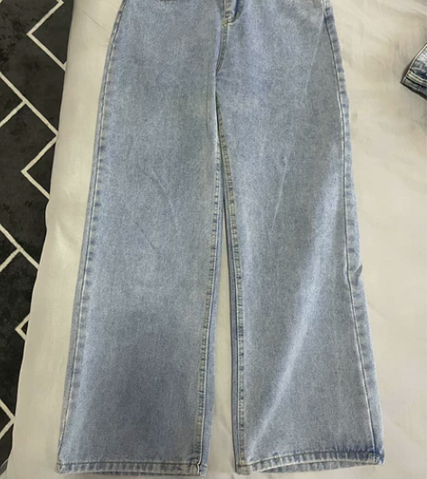 阔腿拖地牛仔裤 都只穿过一次 上身很好看 ...