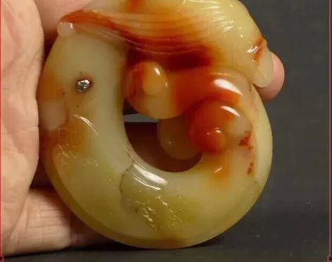 带天然铁砂玉雕-龙(自己收藏多年的好藏品)...