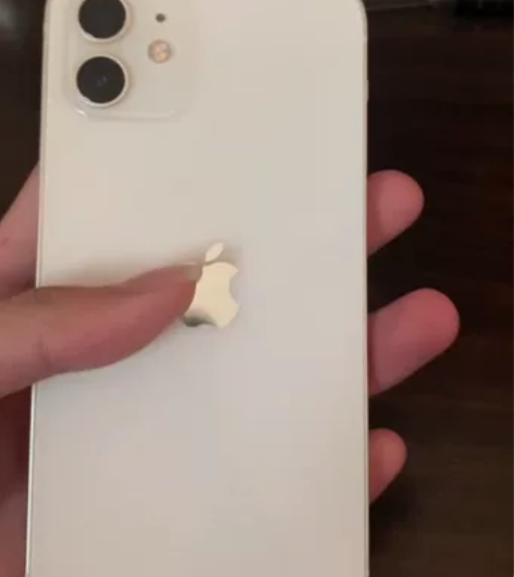 苹果12 64G不是原装换过电池 感兴趣的...