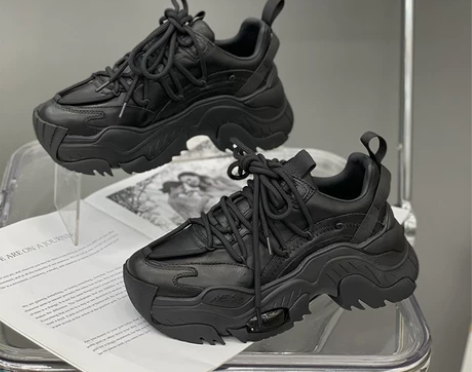 白色老爹鞋女欧洲站2022春季新款真皮黑色...