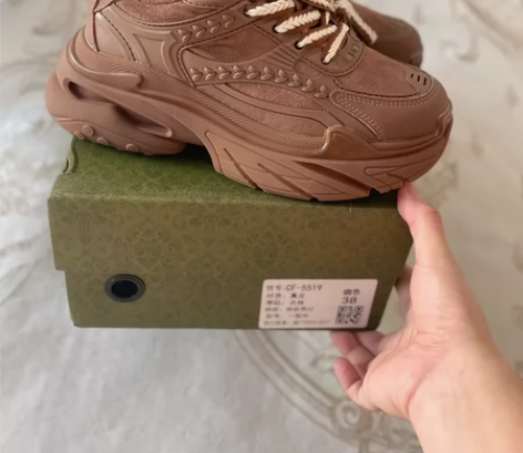 全新真皮时尚休闲百搭厚底运动鞋女冬加绒网红...