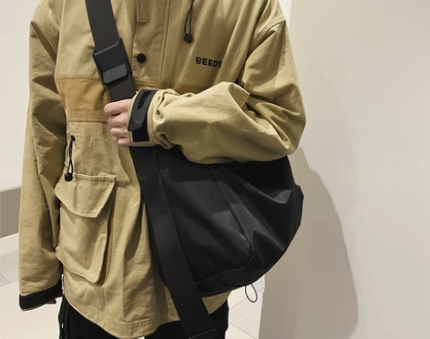 男士单肩斜挎包ins潮牌时尚潮流大容量邮差...
