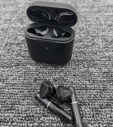 QCY T8蓝牙耳机 二手转让黑色九成新左...