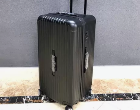 超轻加厚32寸拉杆箱万向轮,用过一次 感兴...