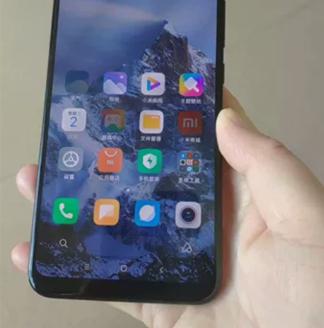 小米8，6+256 成色85新，屏幕轻微老...