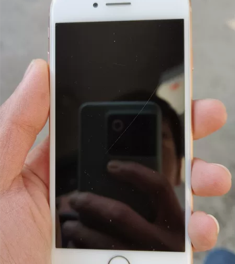 自用苹果8八新,仅换过一次电池! 感兴趣的...