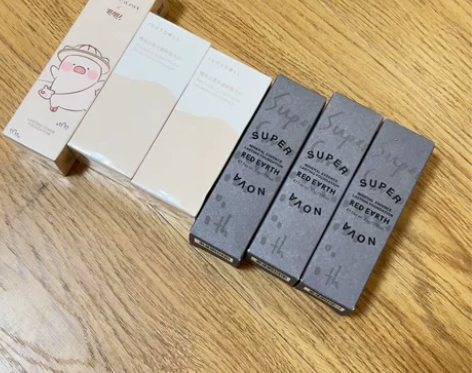 红地球养肤粉底 全新未拆封~ 都是品牌方寄...