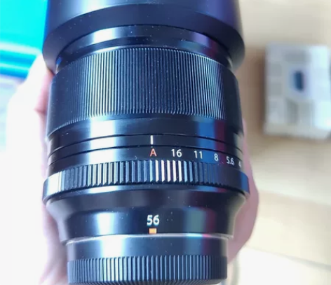 出富士相机定焦镜头 56 1.2 含遮光...