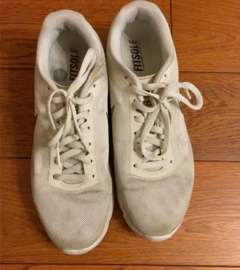 Nike 女式 运动鞋 Airmax 白色...