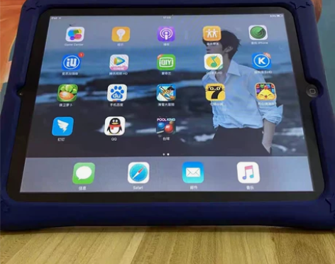 因为又买了一个平板 所以这个平板用不上了 ...