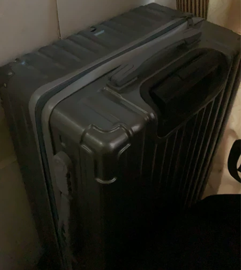 新行李箱  买回来没用过 感兴趣的话点“我...