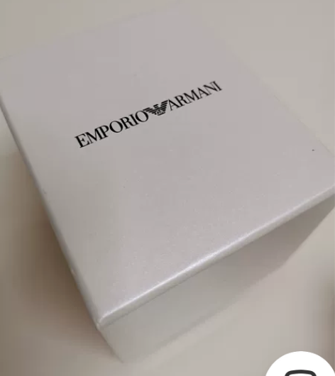阿玛尼手表正品包装盒，注意:是包装盒！正品...