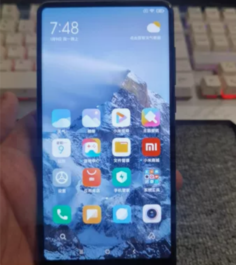 小米mix2s 高通845处理器  6+1...