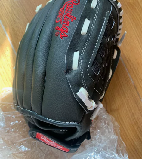 Rawlings棒球手套，全新猪皮，12寸...