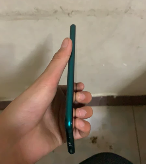 第一台华为nova5pro,8128,进水...