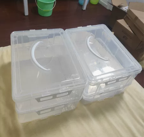 收纳盒,半价出售。全新【上海的,外地勿扰】...