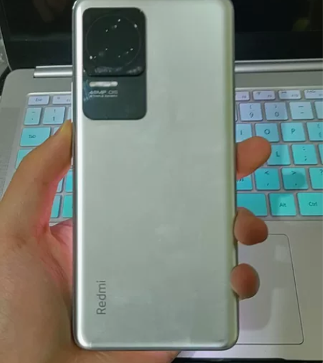 红米k50手机，银迹8加256储存，外观有...